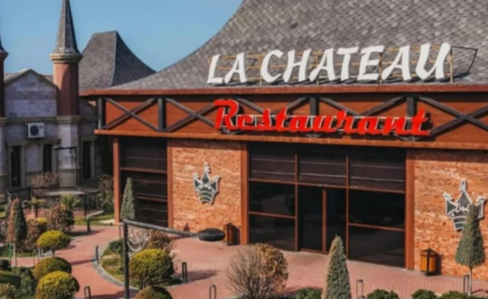 Novxanıdakı “La Chateau” restoranında Şok! – Müştərilərdən Yüksək Hesabla Soyğunçuluq İddiası