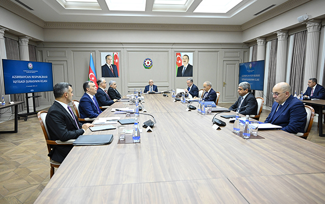 Əli Əsədov nazirlərə tapşırıqlar verdi – Fotolar