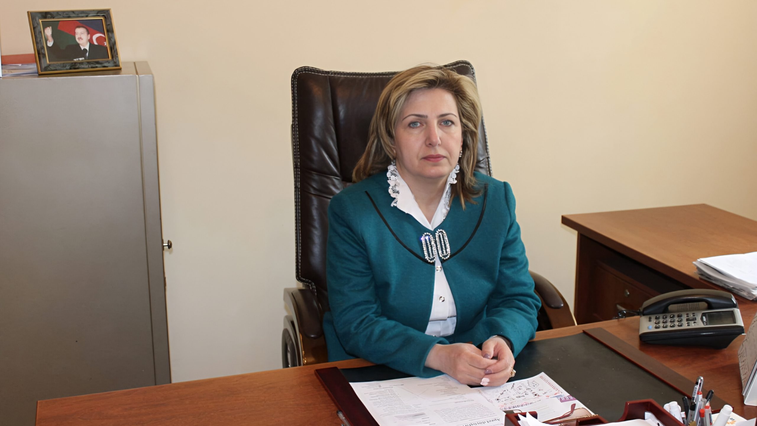 “Yaxşı edib pul almışam” deyən direktor işdən çıxarıldı