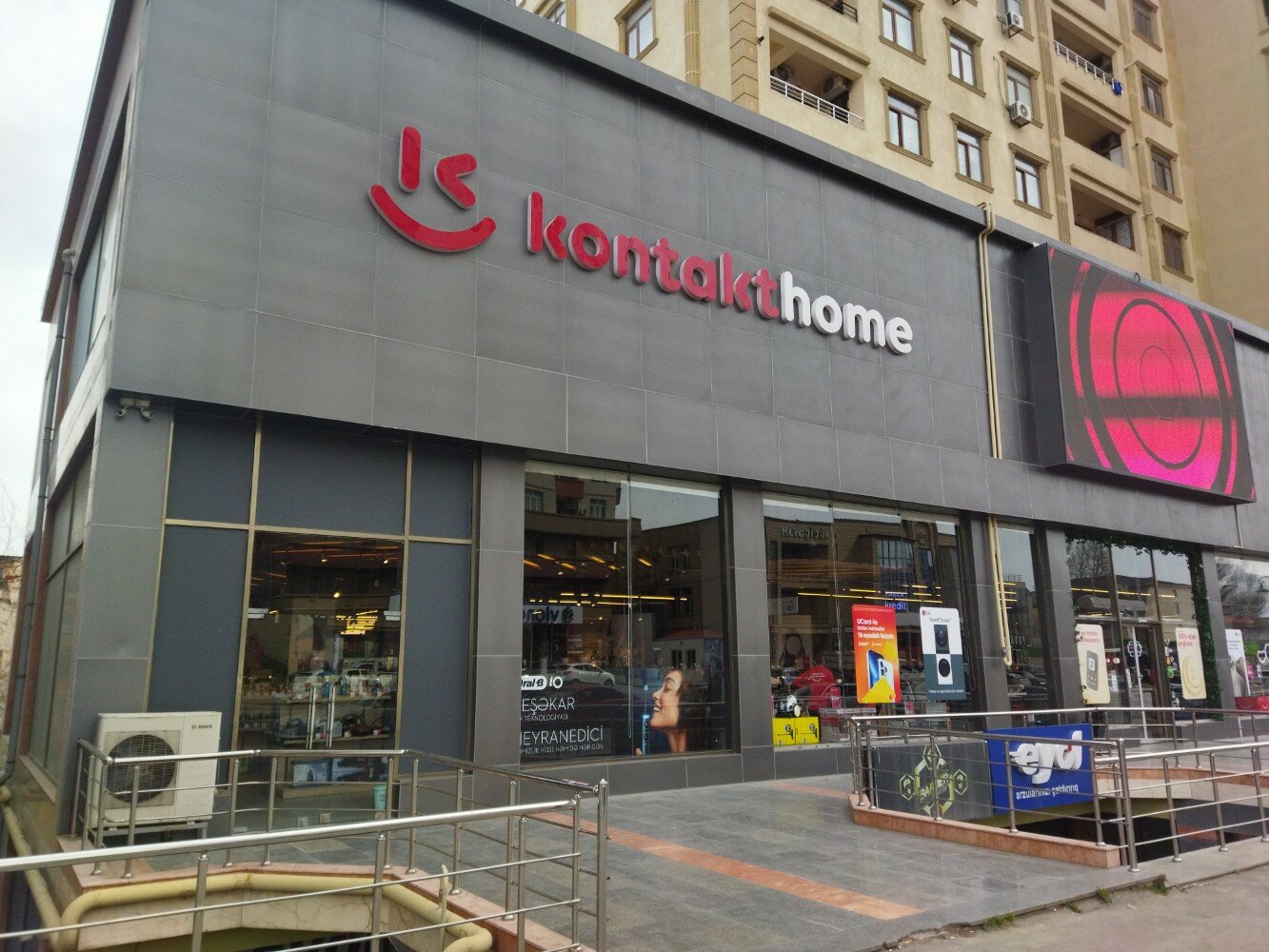 “Kontakt Home” yeni telefon alan müştərilərini necə aldadır-Faktlar