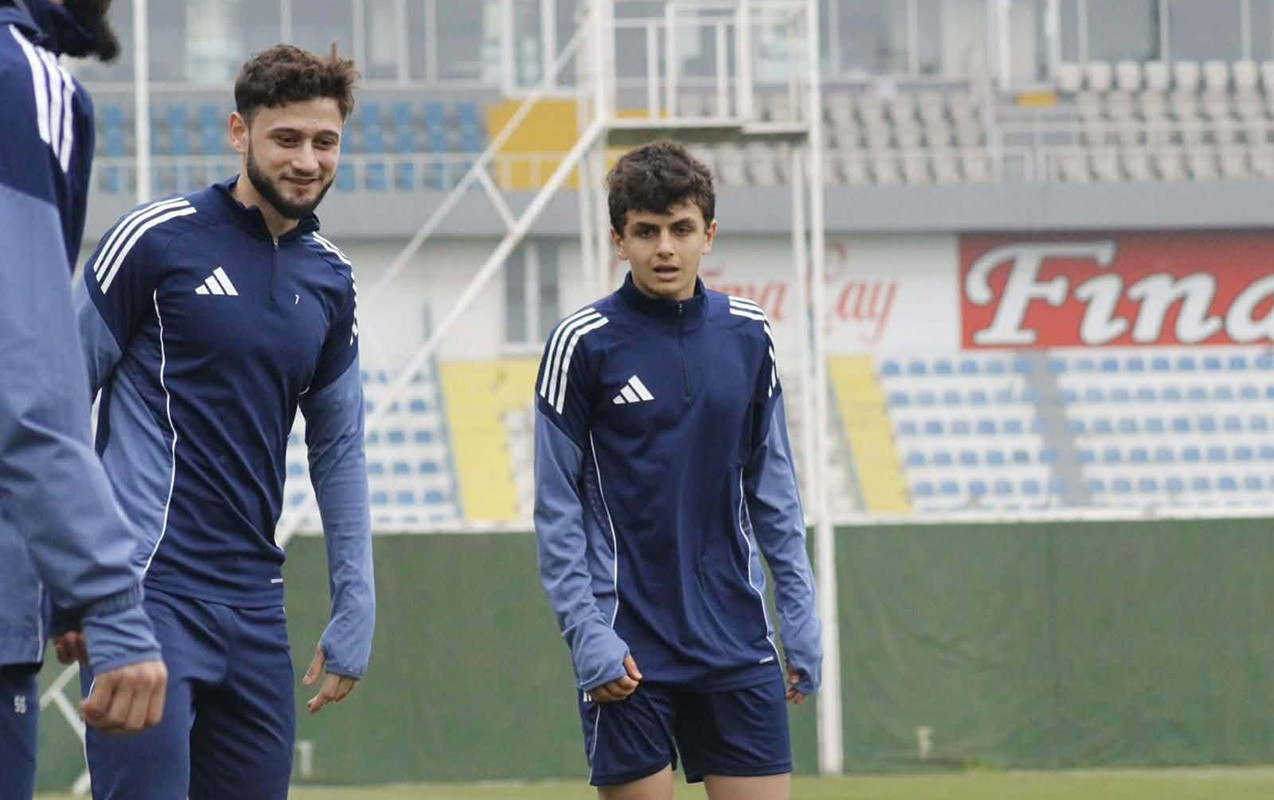 Qurbanovun əsas heyətə çağırdığı 15 yaşlı futbolçu bu tanınmış şəxsin oğludur