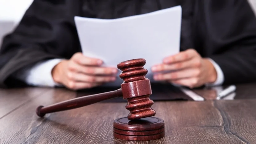 Tanınmış şəxsin qızı HƏBS OLUNDU