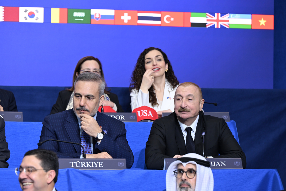 Vaşinqtonda Sülh Şurasının ilk iclası başa çatıb