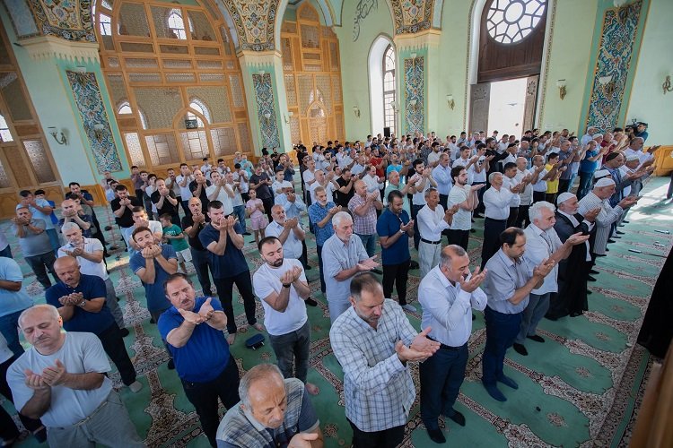 Bayram namazının VAXTI AÇIQLANDI
